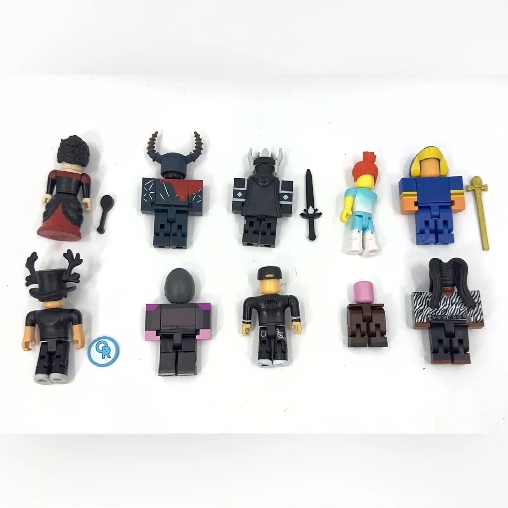 Roblox Mini Figures LOT of 10 With Some Accessories Mixed Bundle